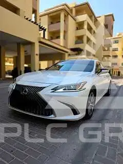 2020 Lexus ES