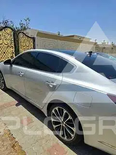 2020 KIA Cadenza