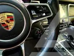 2021 Porsche MACAN