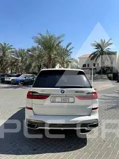 2022 BMW X7