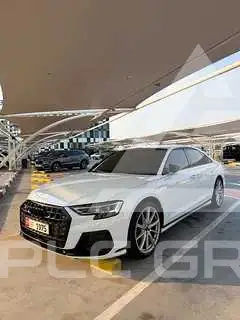 2022 Audi S8