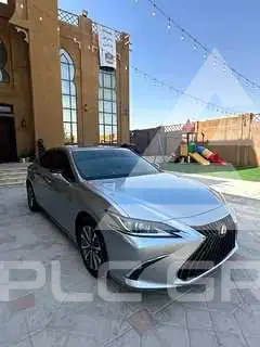 2022 Lexus ES