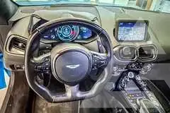 2022 Aston Martin Vantage