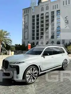 2023 BMW X7