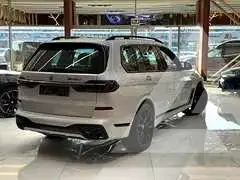 2023 BMW X7