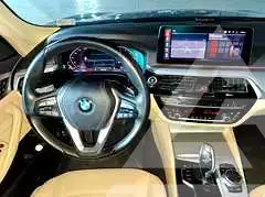 2023 BMW 535