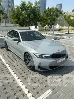 2023 BMW 320