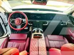 2023 Hongqi H9