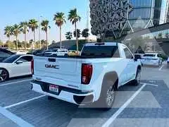 2024 GMC Sierra