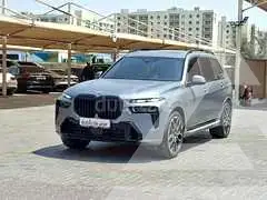2025 BMW X7