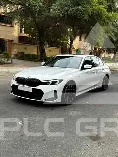 2025 BMW 320