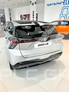 2025 MG MG4