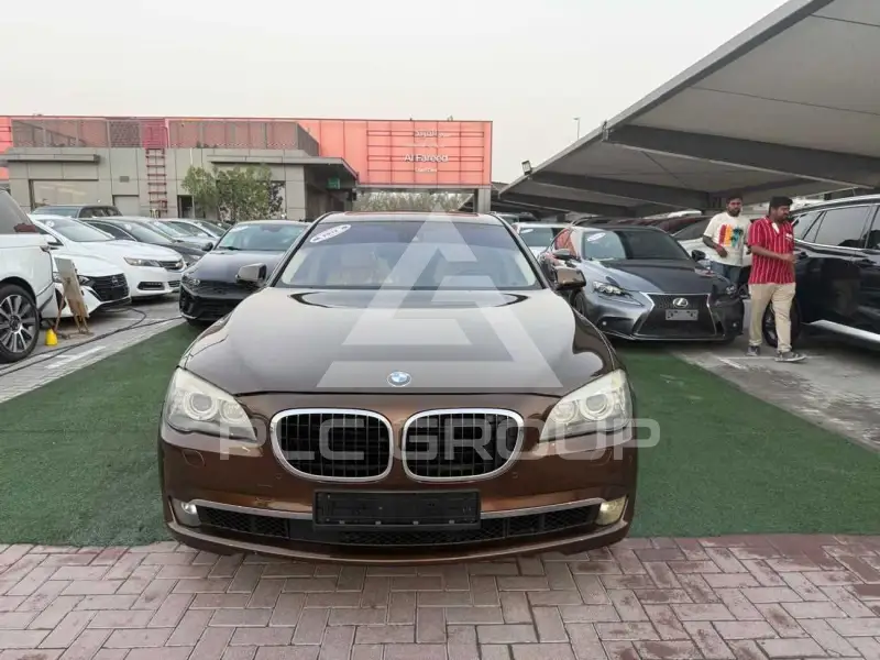 2012 BMW 750