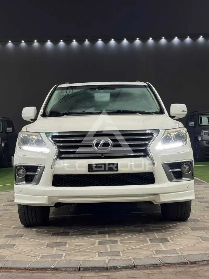 2013 Lexus LX570