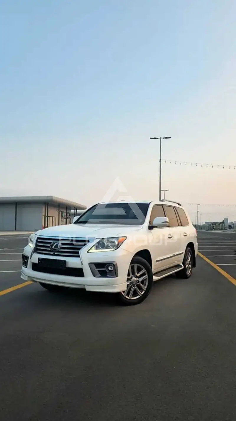 2013 Lexus LX570