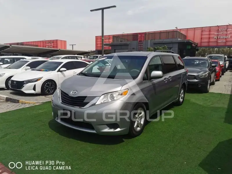 2013 Toyota SIENNA