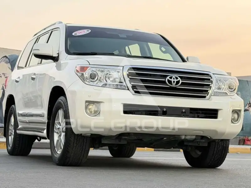2013 Toyota LAND CRUISER