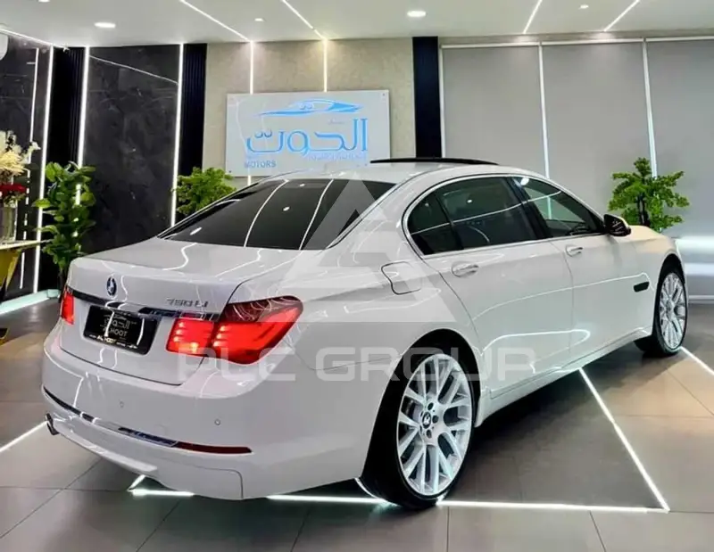 2014 BMW 730