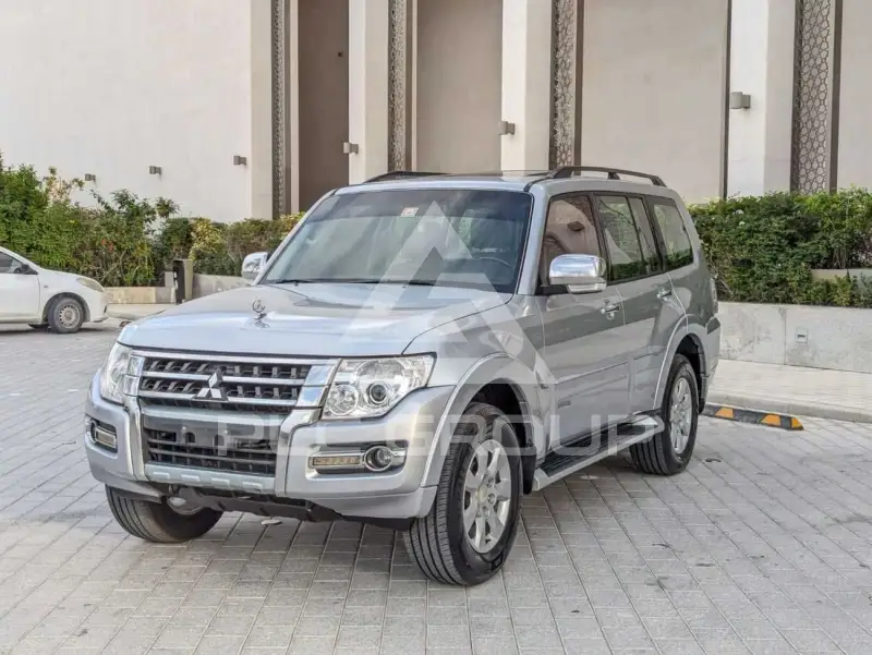 2015 Mitsubishi PAJARO