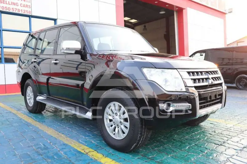 2015 Mitsubishi PAJARO