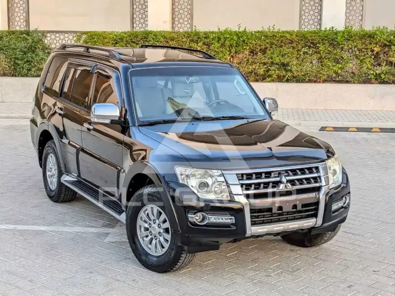 2015 Mitsubishi PAJARO
