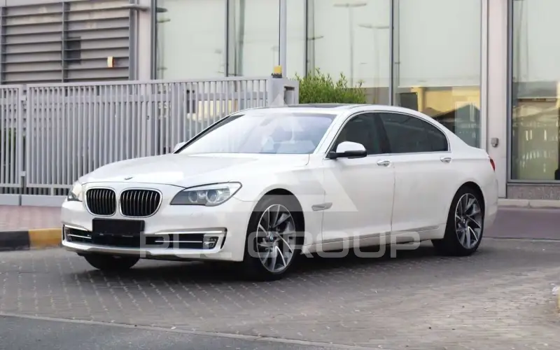 2015 BMW 740