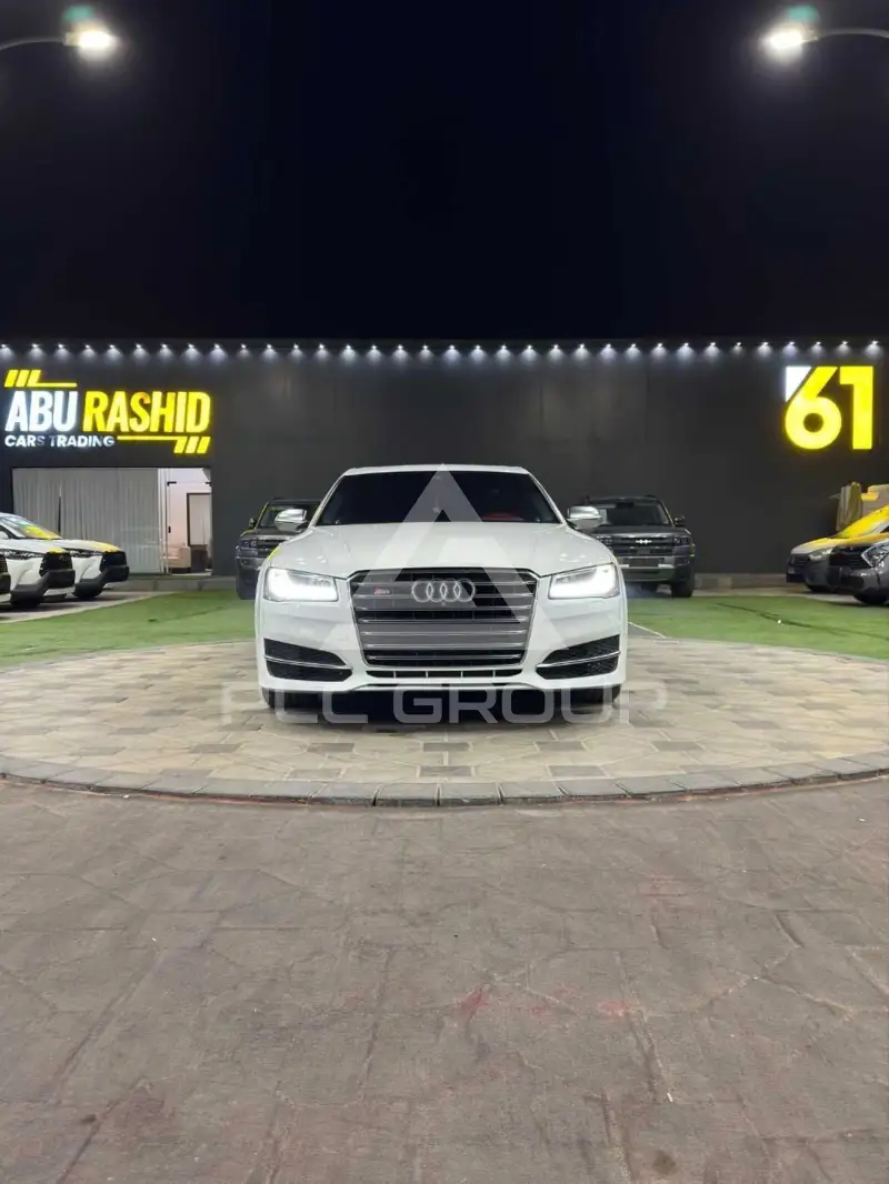 2015 Audi S8