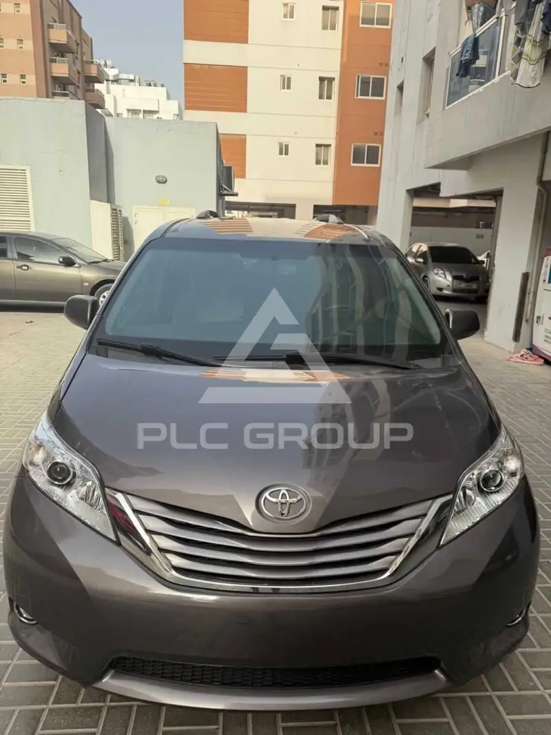 2015 Toyota SIENNA