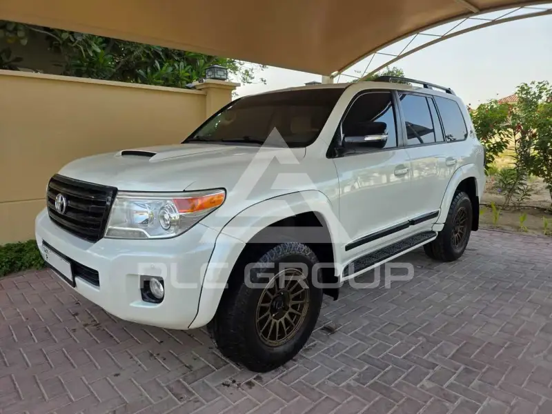 2015 Toyota LAND CRUISER