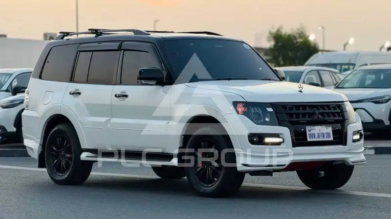 2016 Mitsubishi PAJARO
