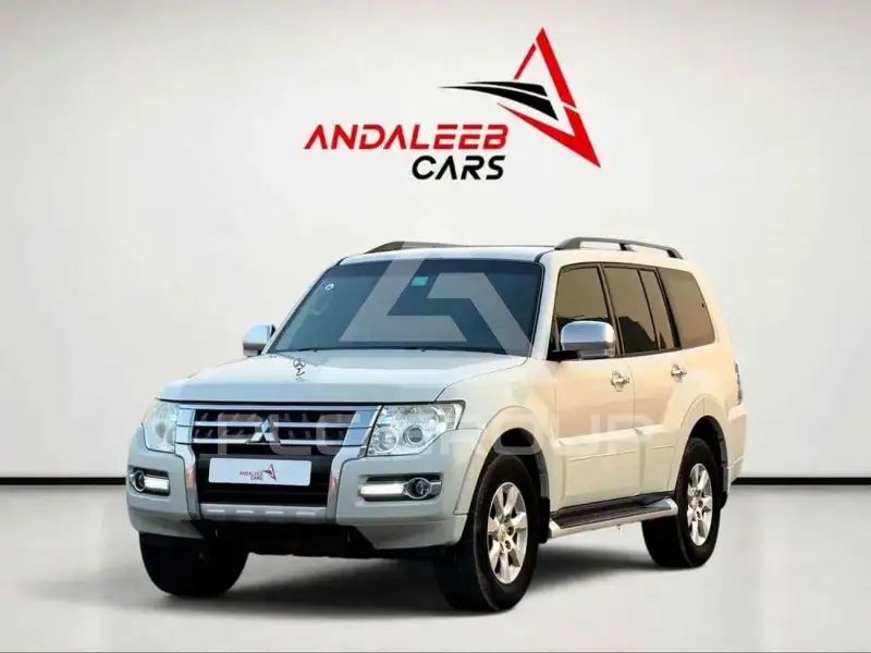 2016 Mitsubishi PAJARO
