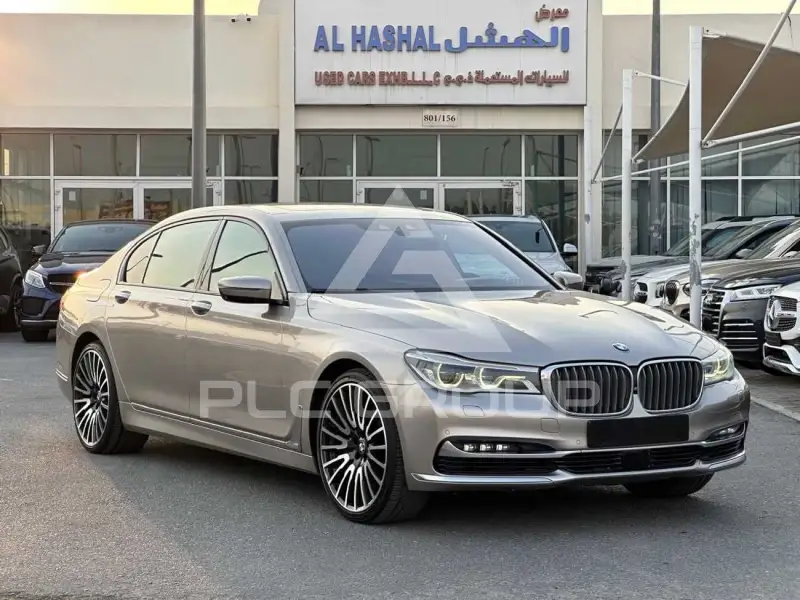 2016 BMW 750