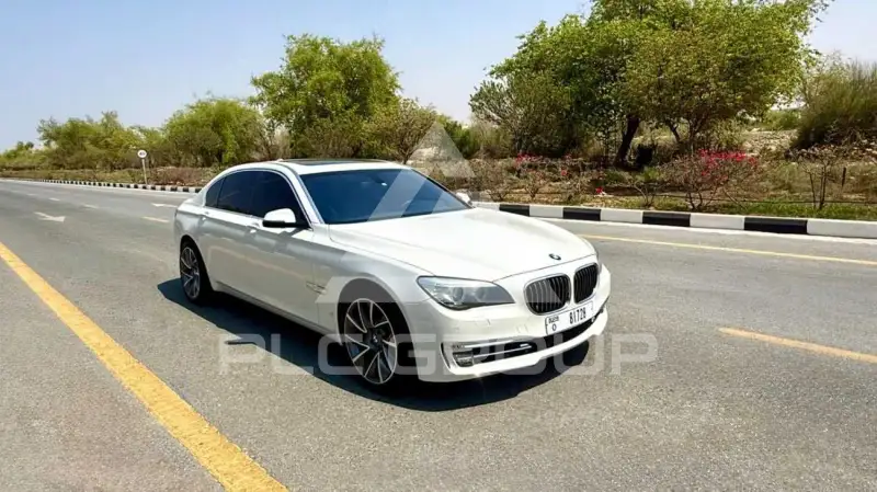 2016 BMW 740