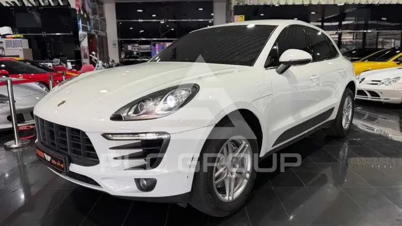 2016 Porsche MACAN
