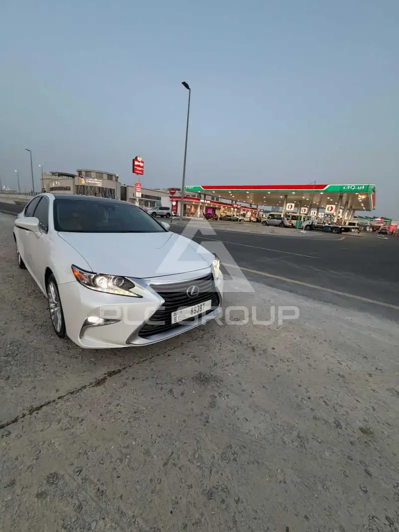 2016 Lexus ES350