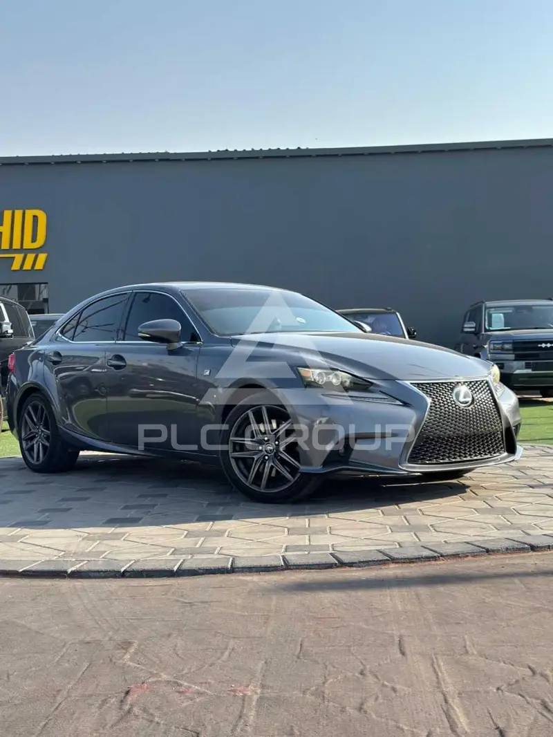 2016 Lexus IS300