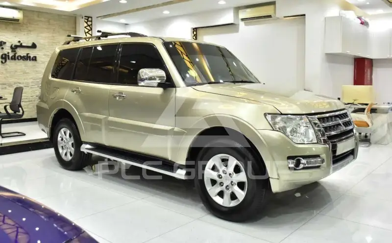 2017 Mitsubishi PAJARO