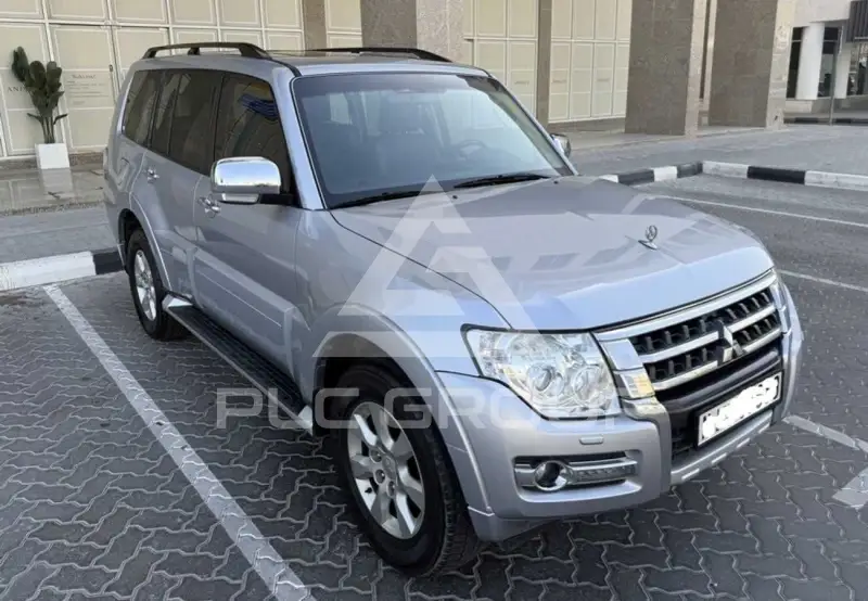 2017 Mitsubishi PAJARO