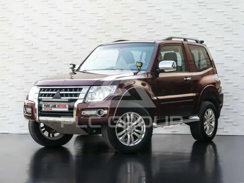 2017 Mitsubishi PAJARO