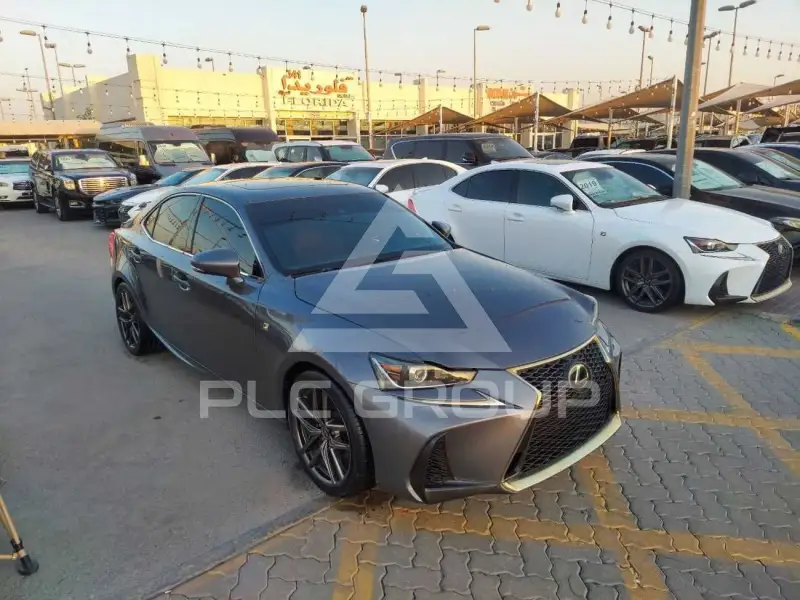 2017 Lexus IS350