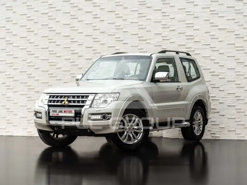 2018 Mitsubishi PAJARO