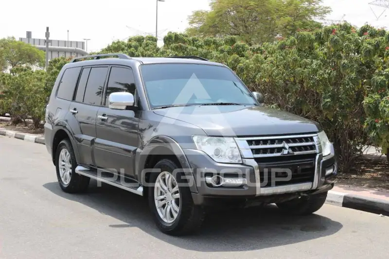2018 Mitsubishi PAJARO
