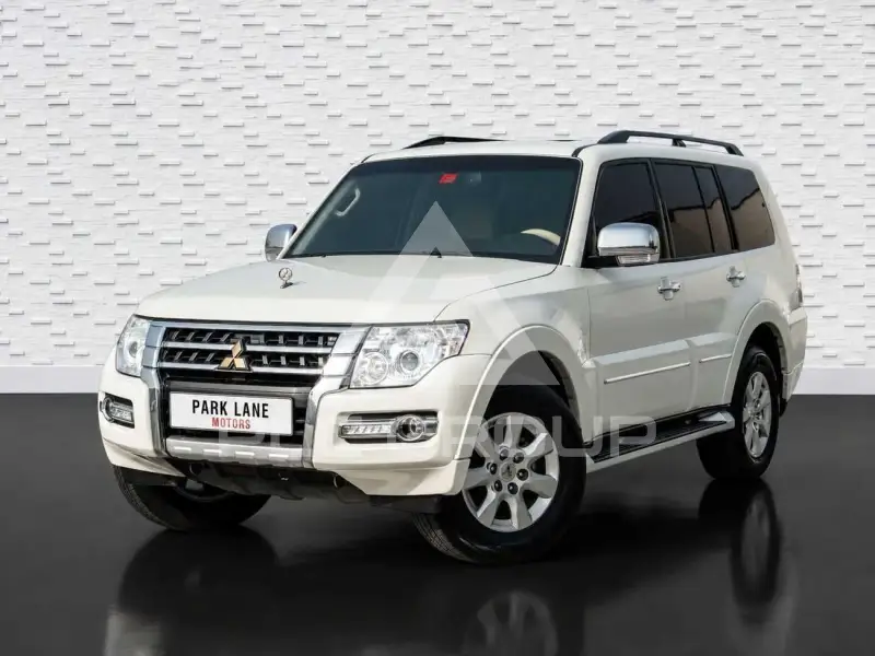 2018 Mitsubishi PAJARO