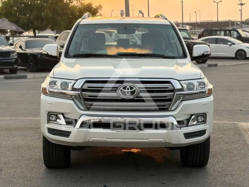 2018 Toyota LAND CRUISER