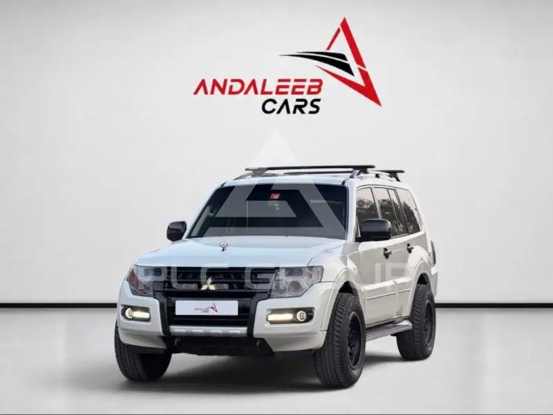 2019 Mitsubishi PAJARO