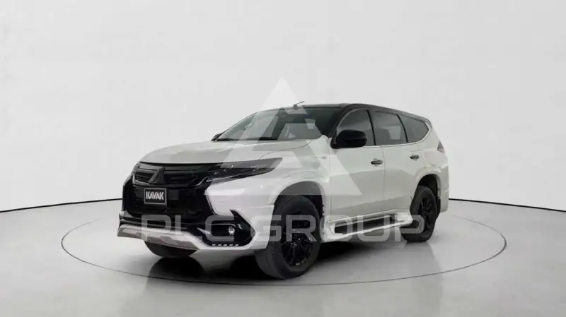 2019 Mitsubishi MONTERO