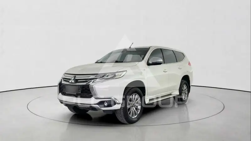 2019 Mitsubishi MONTERO