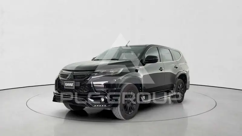 2019 Mitsubishi MONTERO