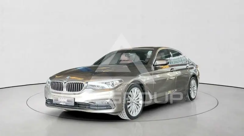 2019 BMW 530