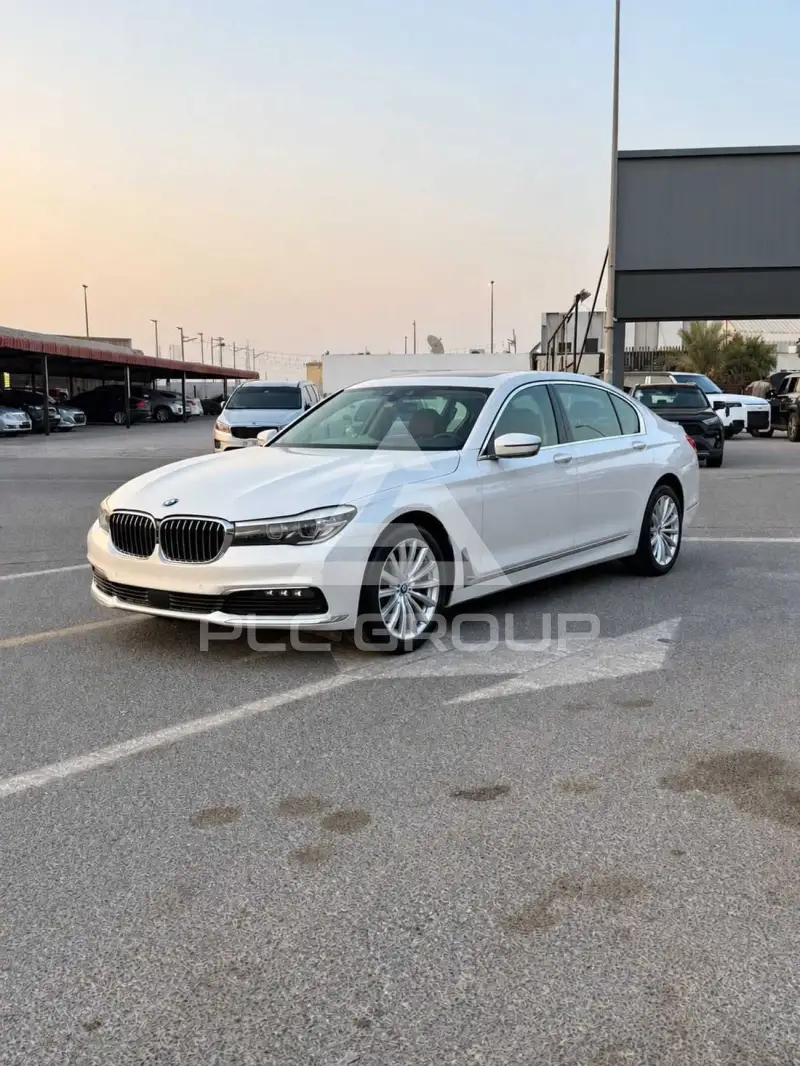 2019 BMW 740